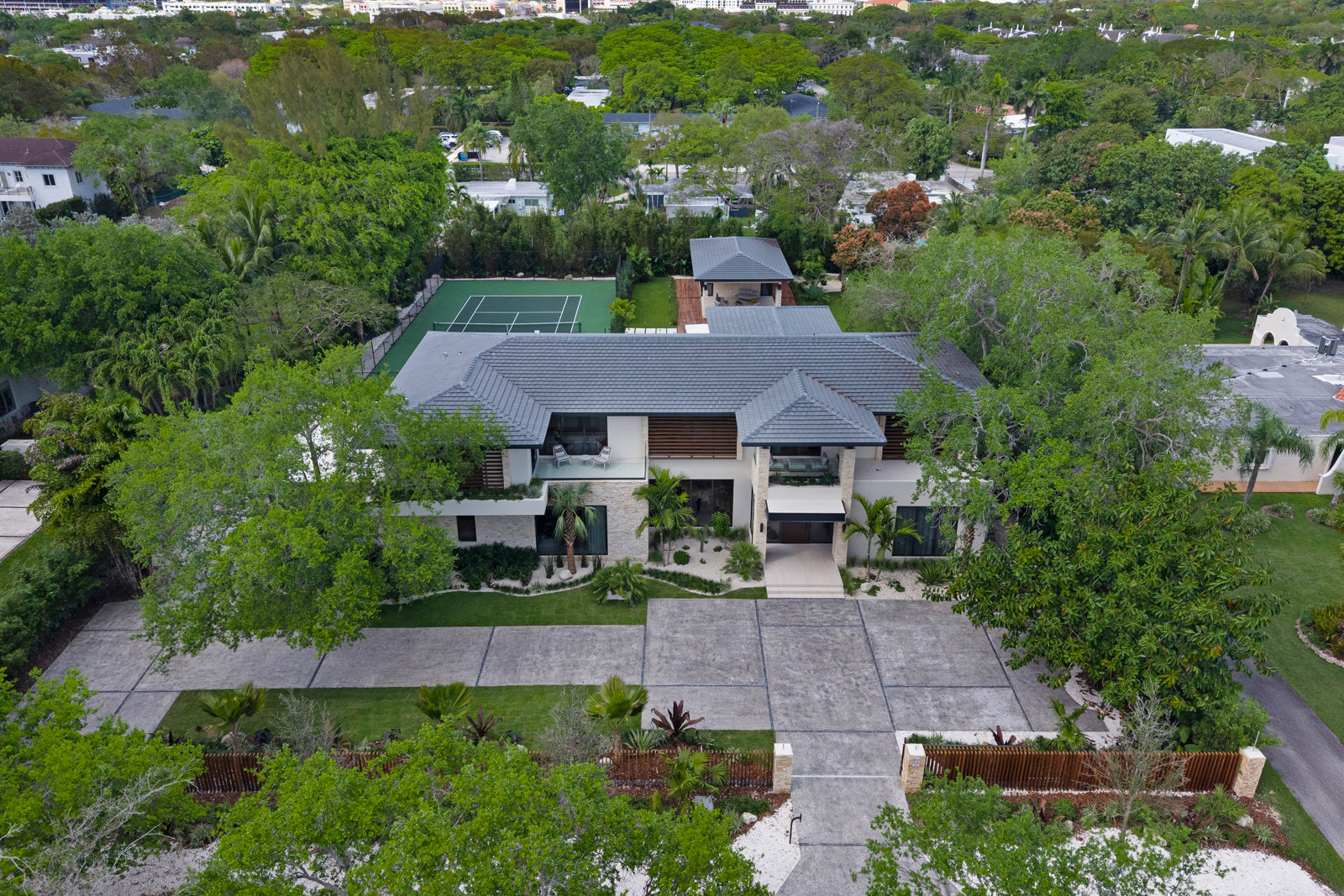 What are the Safest Neighborhoods to Live in Miami? We help relocating families discover the city’s most secure, family-friendly neighborhoods