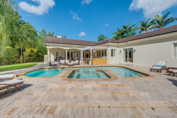 6090 SW 112 Th Street - Pinecrest home for sale