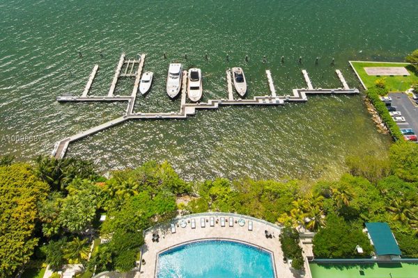 Miami Condos with boat docks Miami Condos with boat docks
