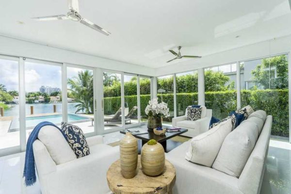 A2183295_301_22 South Beach Real Estate Update - Quarter 4 2015 | Quarter 1 of 2016