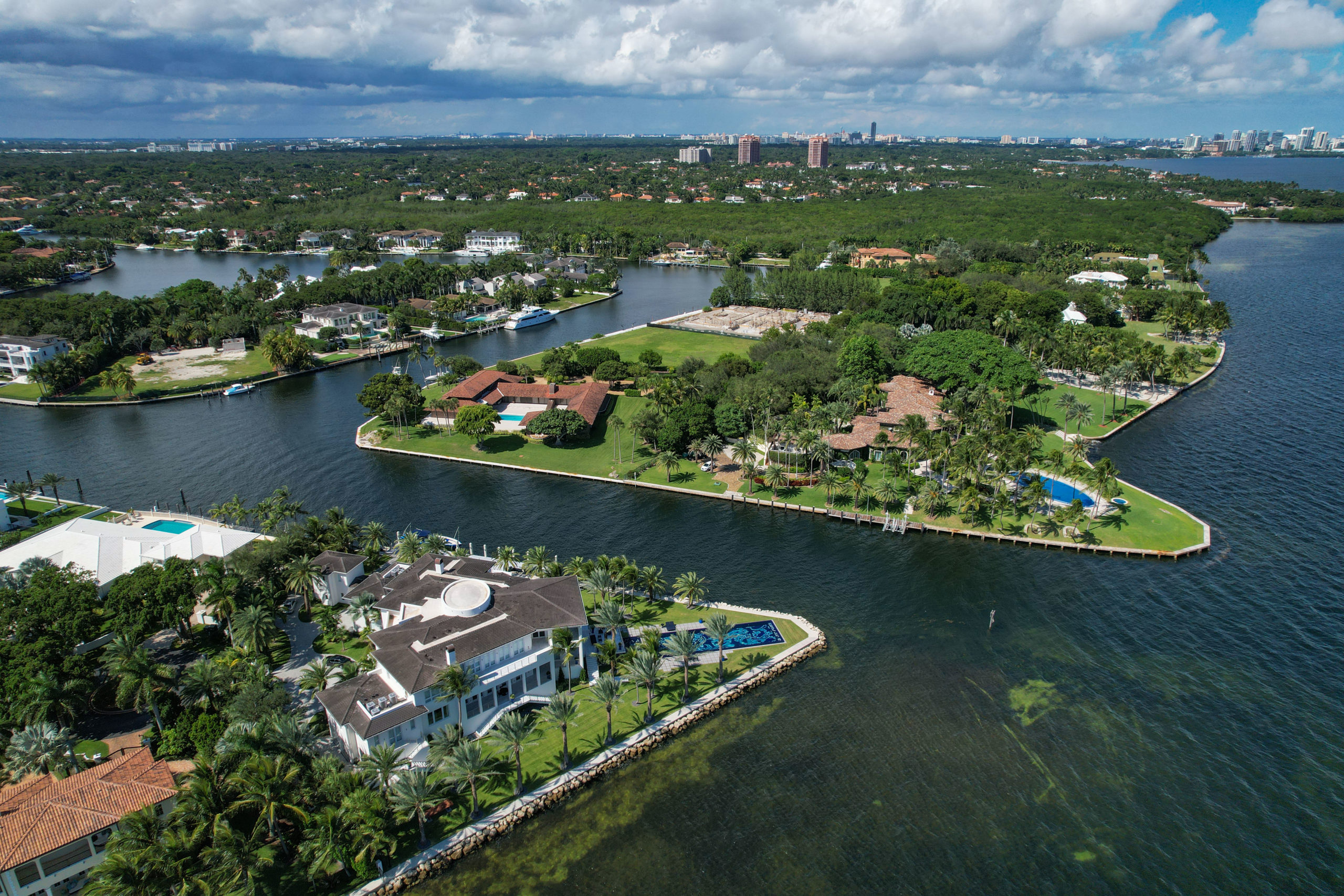 Luxury Miami Waterfront homes for sale