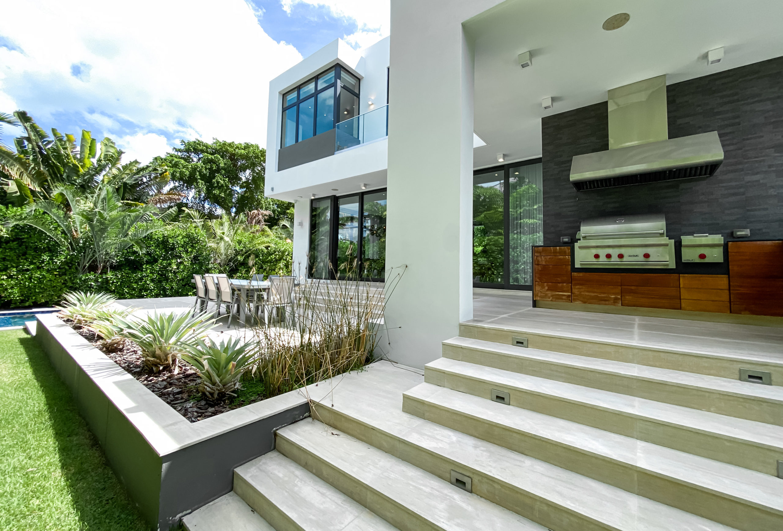 Ready to make the move to Miami? We have the Perfect Miami Relocation Home for you. Its new, its custom-build and can be sold turn-key