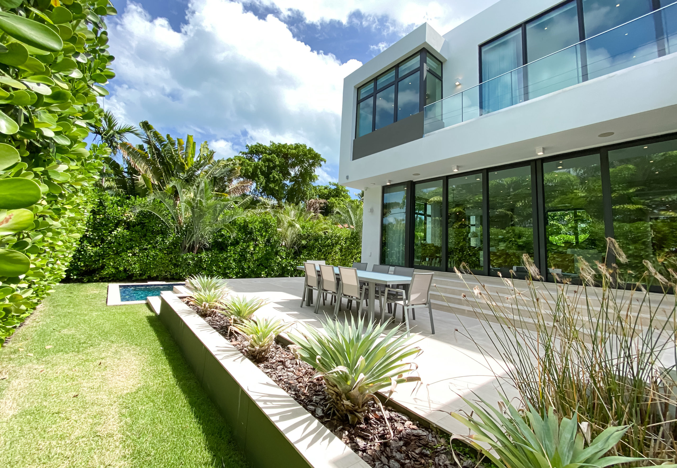 Ready to make the move to Miami? We have the Perfect Miami Relocation Home for you. Its new, its custom-build and can be sold turn-key