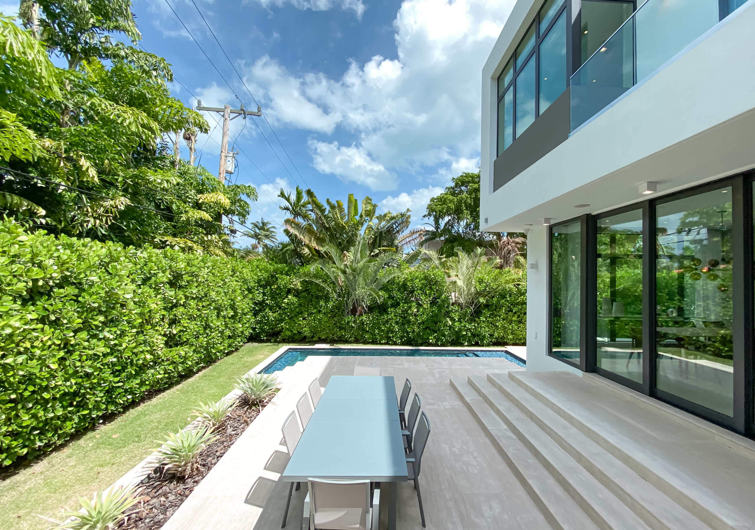 Step inside the perfect Relocation Home in Miami
