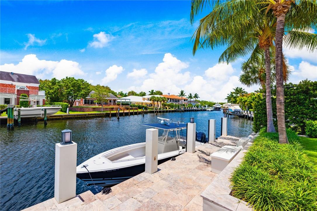 The 5 Best Bay Colony Homes for Sale In 2020!