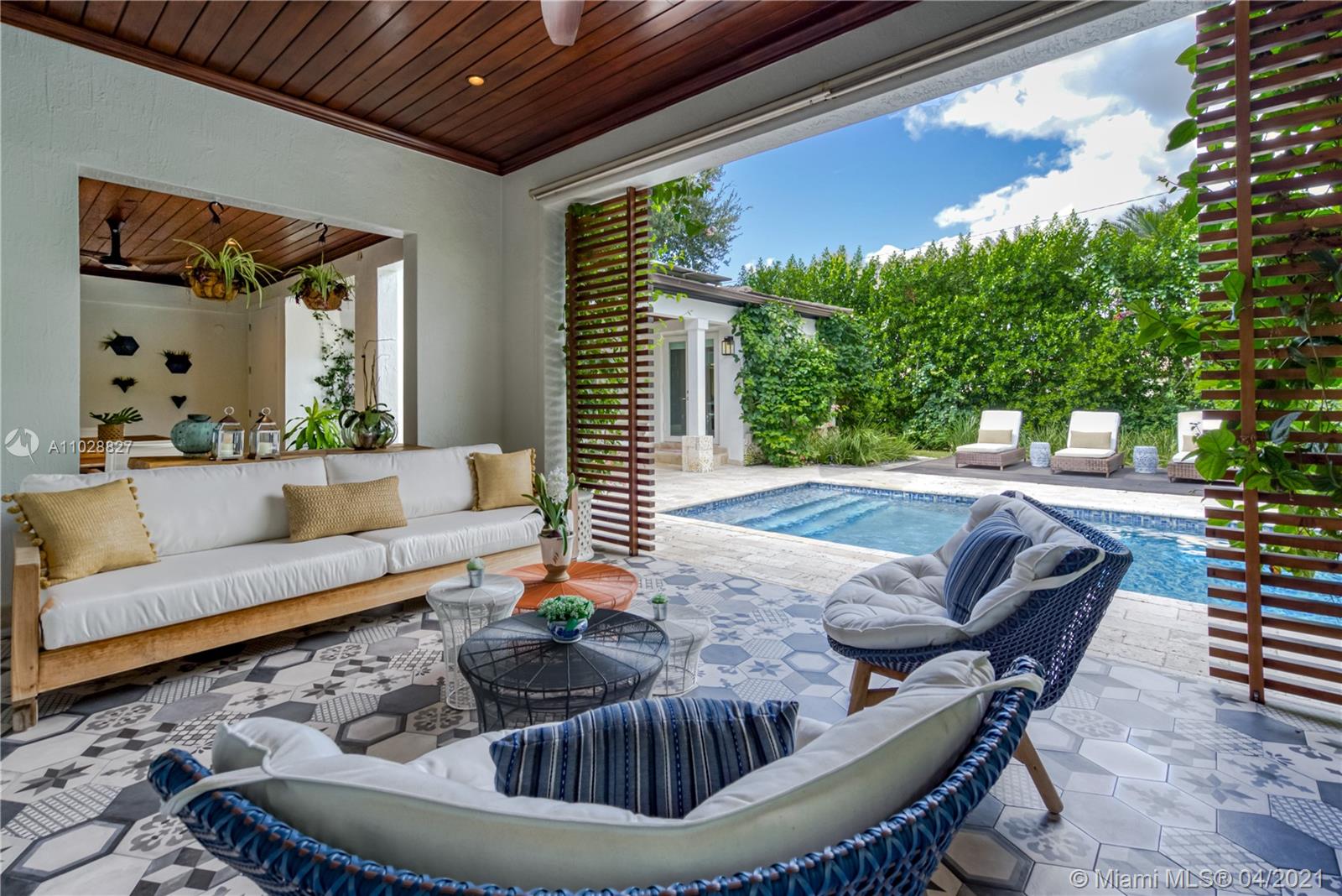 Selling Your Coral Gables Home | How to Capitalize on a Strong Market without Overpaying for your Next Home?