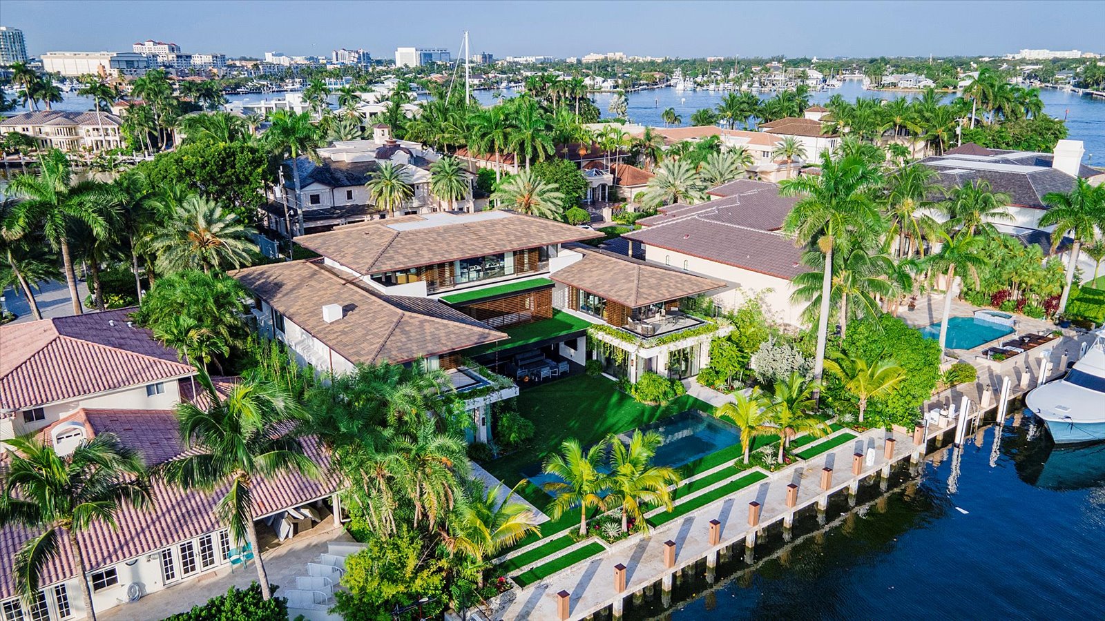 Is 2023 the Optimal Time for Selling Property in Fort Lauderdale?