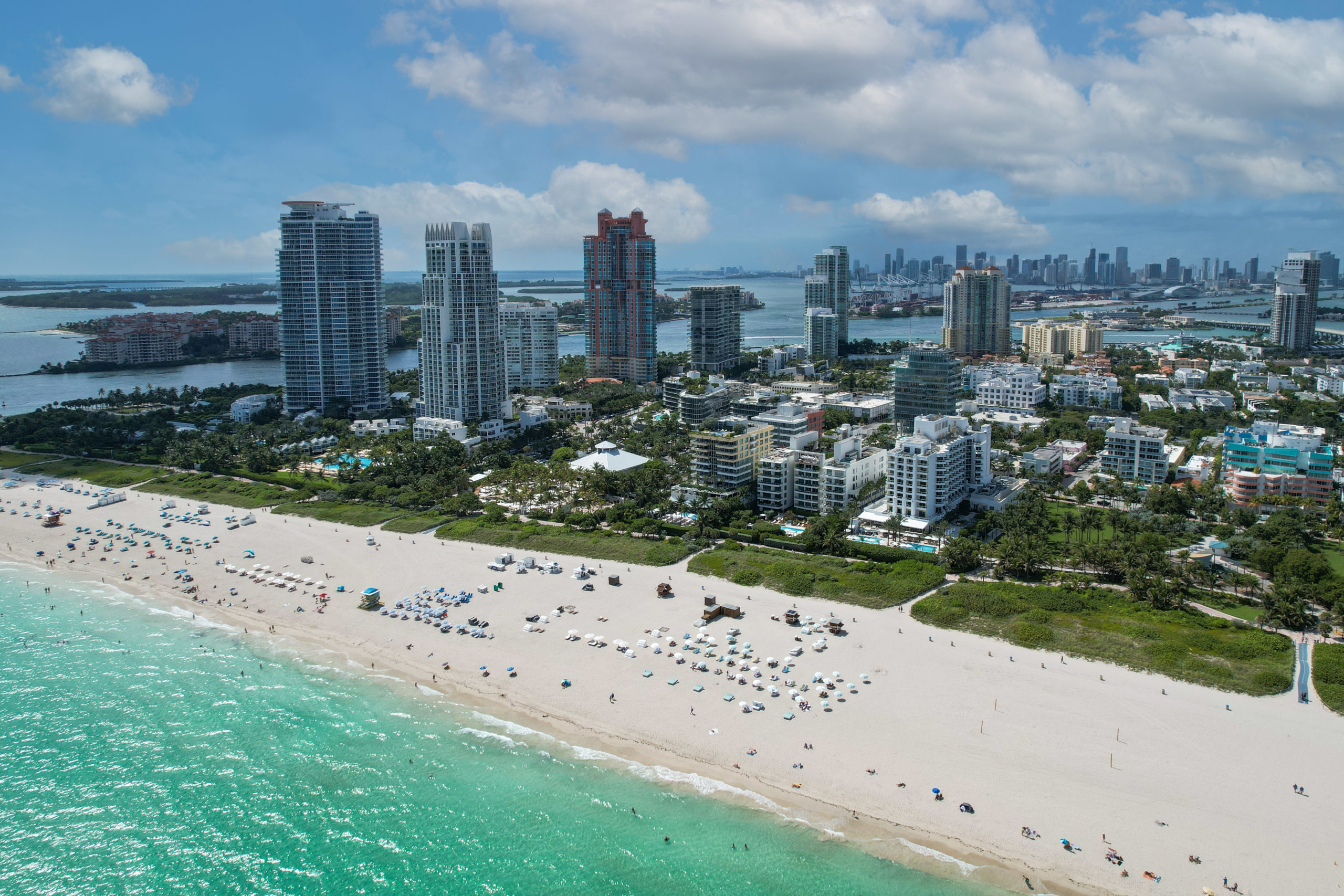 Hedge Funds are Headed to Miami | The Hedge Fund Relocation Guide. A Road map on where to live, what to buy & analytics you'll appreciate!(DSG)