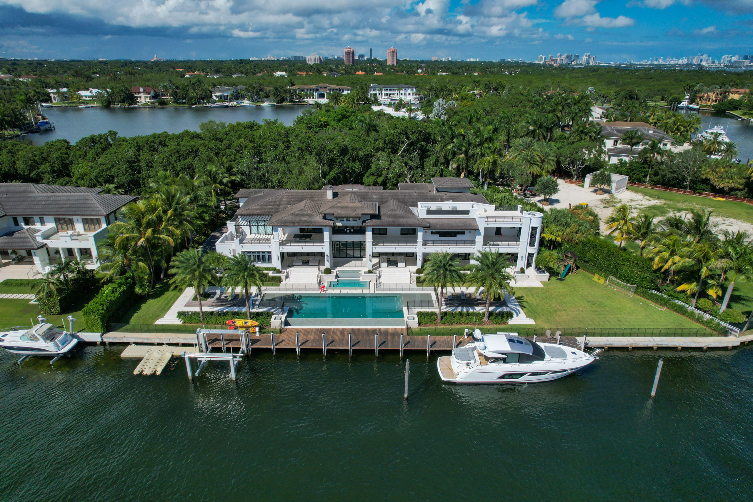 Miami Mansions for Sale | Where to Find the Best Mansions for Sale in Miami DSG
