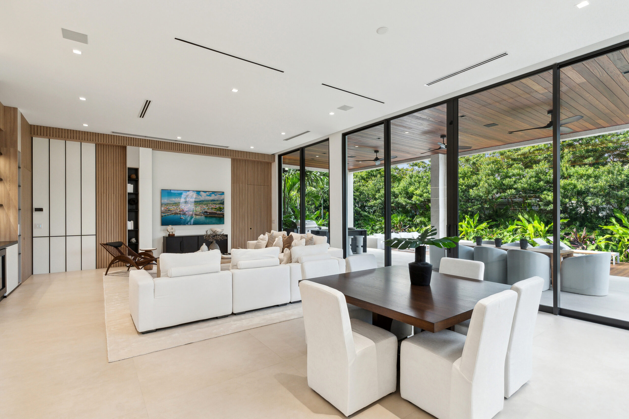 10 Proven Strategies to Relist and Sell Expired Listings Fast in Miami’s Competitive Market by a top realtor.