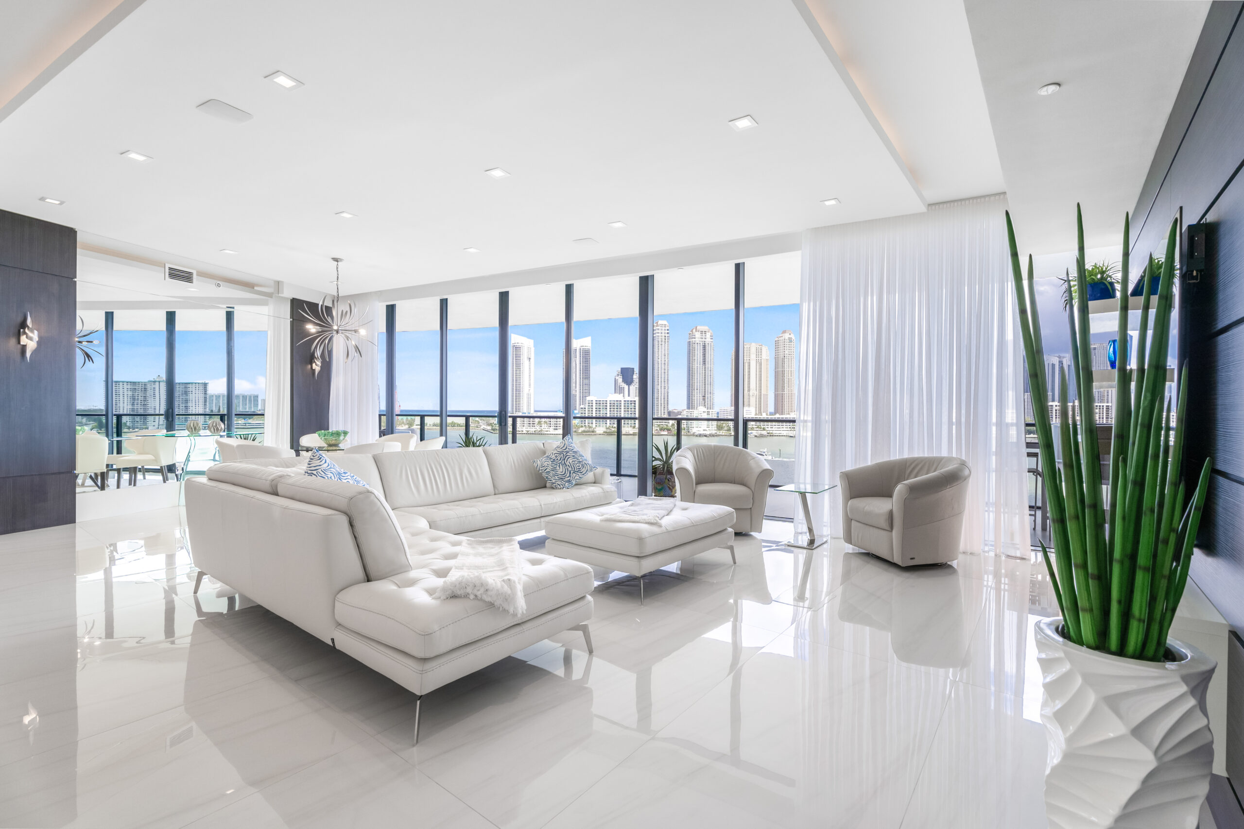 Aventura Condos for Sale: Why It’s a Top Choice for Luxury Condo Buyers in Miami Aventura Condos for Sale: Why It’s a Top Choice for Luxury Condo Buyers in Miami