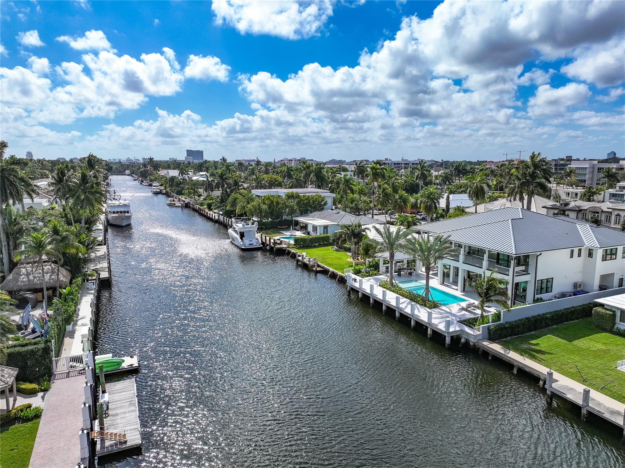 Las Olas Isles Waterfront Homes: Las Olas Isles Waterfront Homes:
