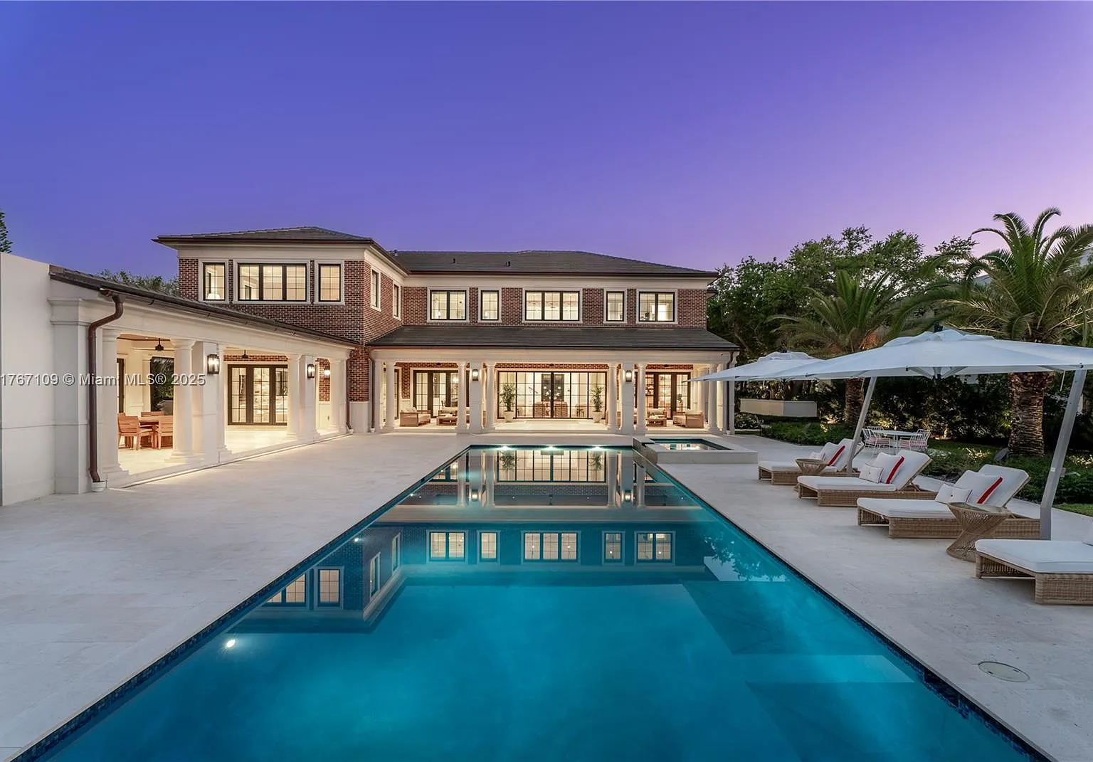 Pinecrest is one of the top 5 Miami neighborhoods for HNWI