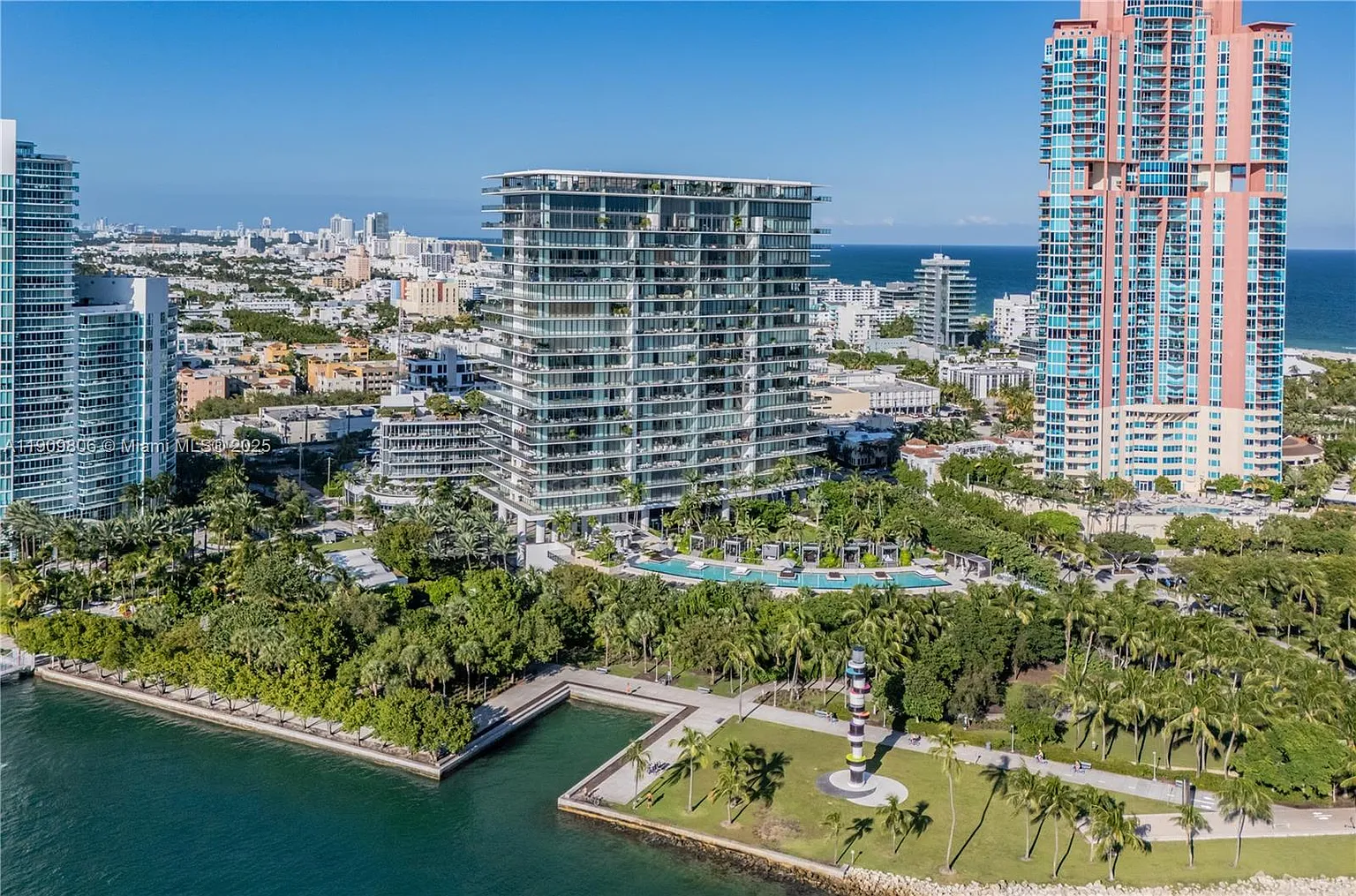 Coconut Grove vs South of Fifth Condos: Which Miami Luxury Neighborhood Is Right for You? Lifestyle, prices and more